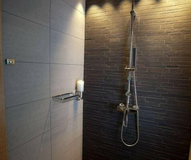 Номер Комфорт, Majatalo Onnela