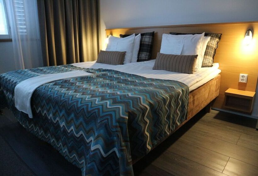 Номер Superior, Majatalo Onnela