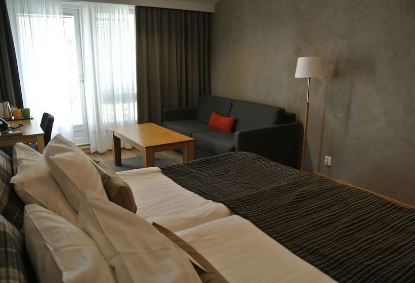 Номер Superior, Majatalo Onnela