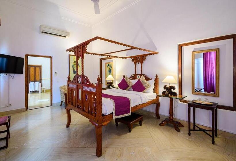 Номер Комфорт, Neemrana S Baradari Palace