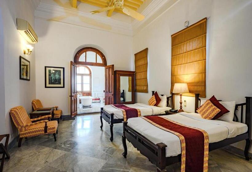 Номер Комфорт, Neemrana S Baradari Palace