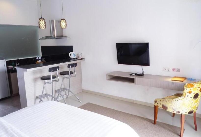 إستديو قياسى مزود بشرفة, Ocean View Residence