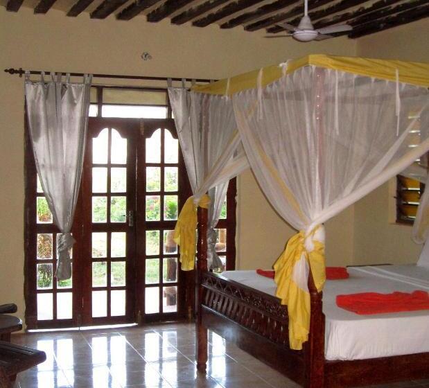 Трехместный Номер Стандарт Вид на Сад, Queen Of Sheba Beach Lodge