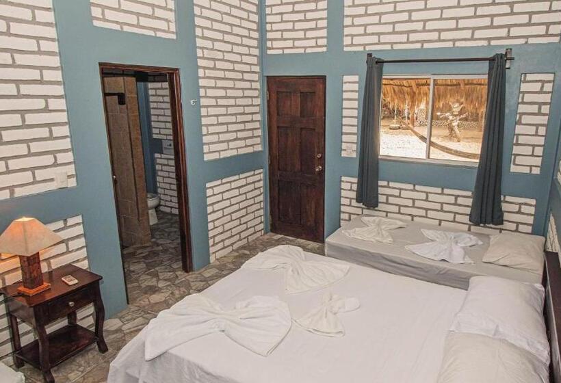 חדר דלוקס, The Barrel Hostel