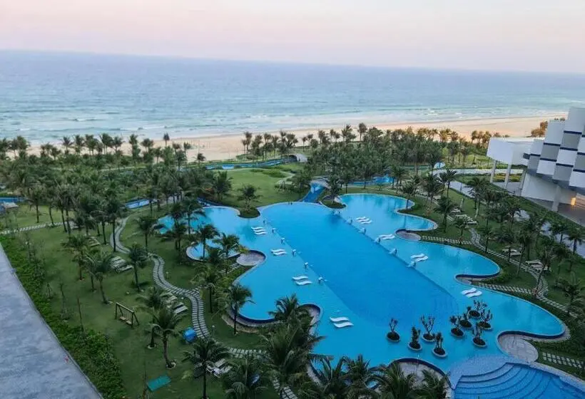 اتاق استاندارد با تخت بزرگ, The Arena Cam Ranh Resort