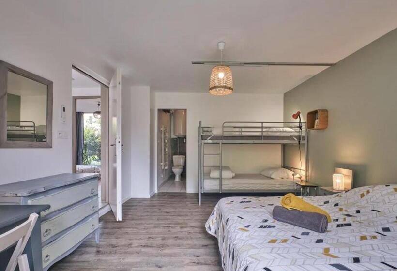 غرفة عائلية, Gîte Laportella   Chambre