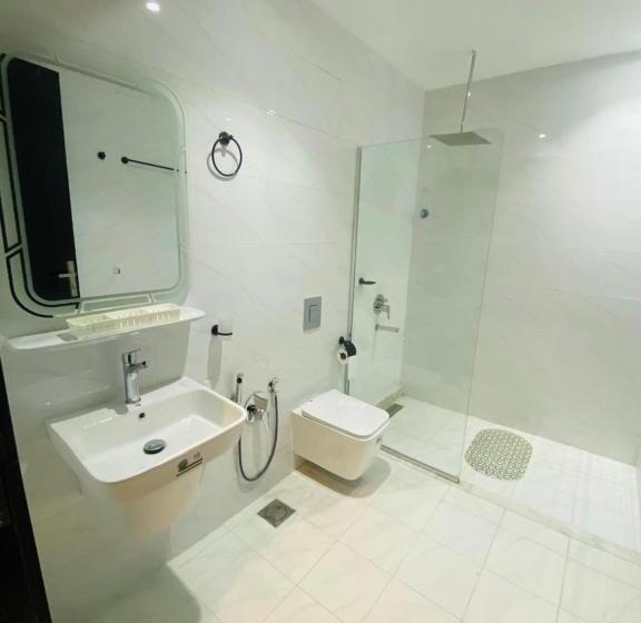 바다 전망 스위트, Al Gifary