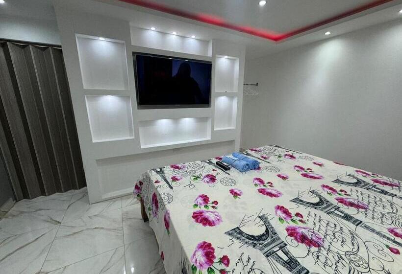 デラックススイート, Hostal Las Orquideas 2