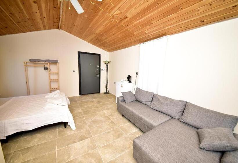 스탠다드 트리플 발코니 룸, Kaş Taş Otel