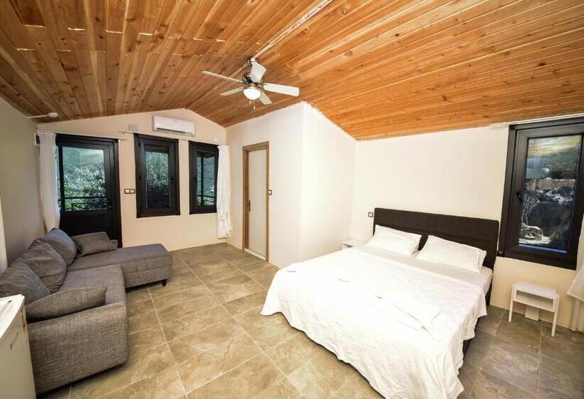 스탠다드 트리플 발코니 룸, Kaş Taş Otel