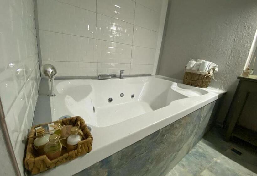 Трехместный Номер Deluxe, Latibule Macaron Guest House