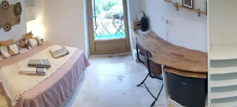 ガーデンビュースタンダードルーム, Maranatha Guest House En Provence