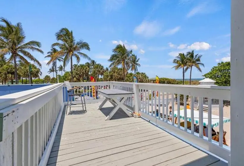 オーシャンビュースイート, Fort Pierce Oceanfront Inn  Suite  King Bed #6