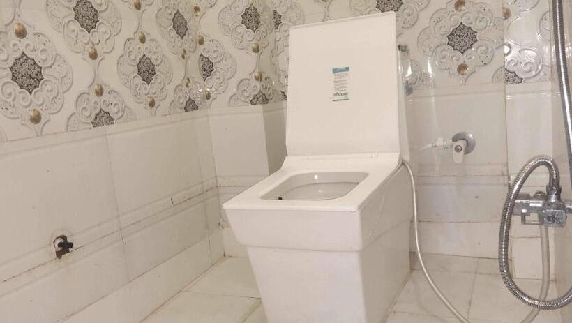 トリプルクラシックルーム, O Jai Hind Home Stay