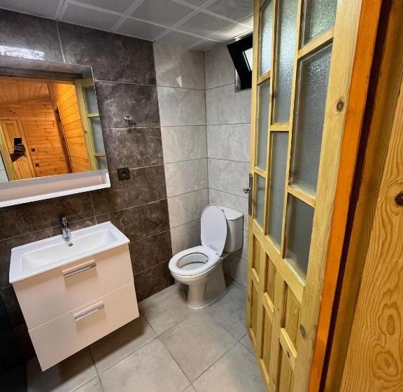 Escritório Standard Vista Jardim, Metenin Tatil Evleri