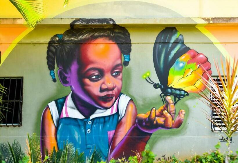 خانه 2 خوابه, Las Mariposas