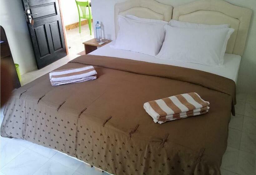 اتاق راحتی سه تخته, Maafushi View