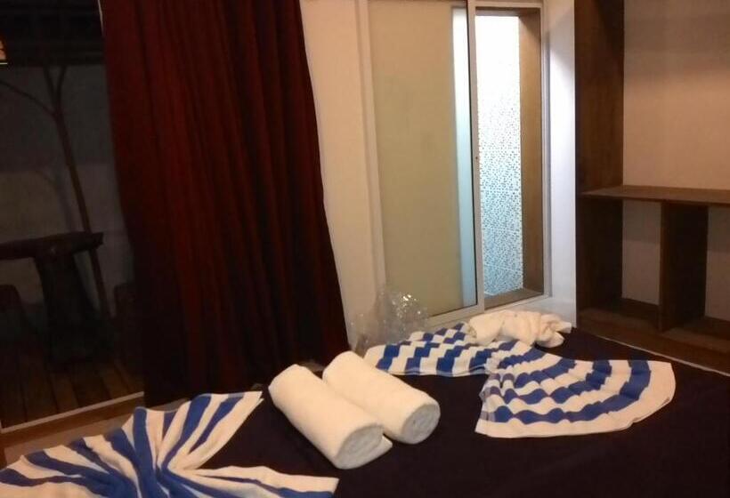 اتاق لوکس, Maafushi View