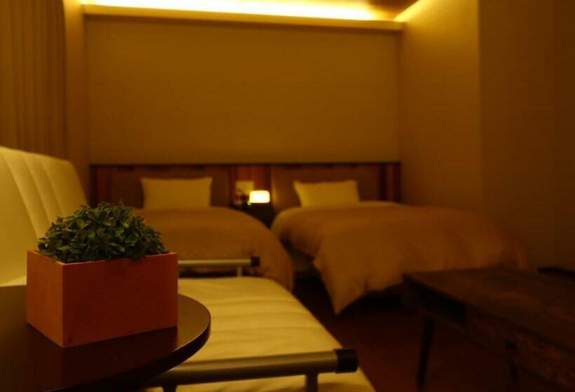 חדר משפחתי, Villa Monrepos