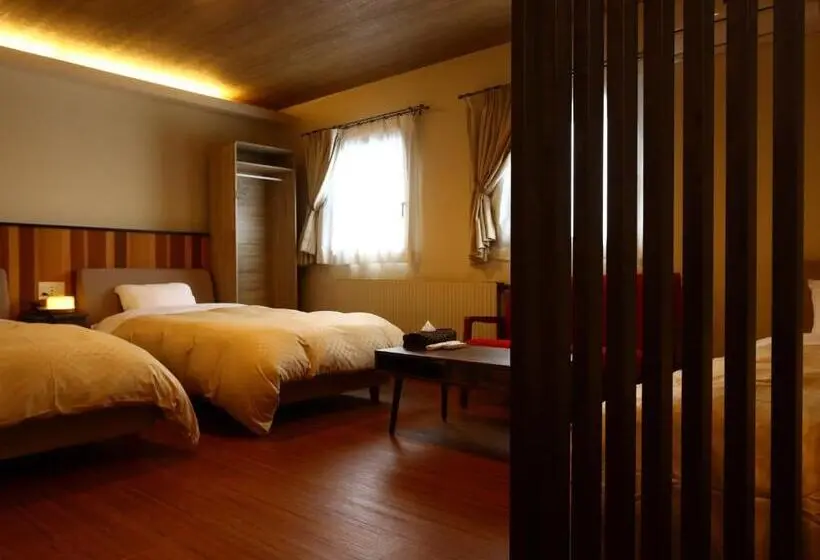 スタンダードトリプルルーム, Villa Monrepos