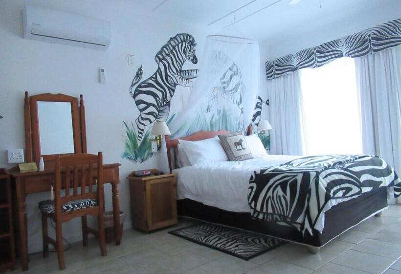 标准间带游泳池, Bhangazi Lodge Bed & Breakfast