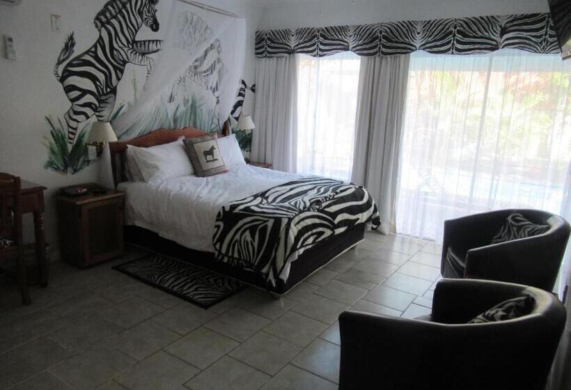 标准间带游泳池, Bhangazi Lodge Bed & Breakfast