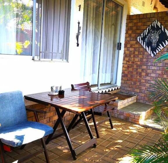 带大床的标准间, Bhangazi Lodge Bed & Breakfast