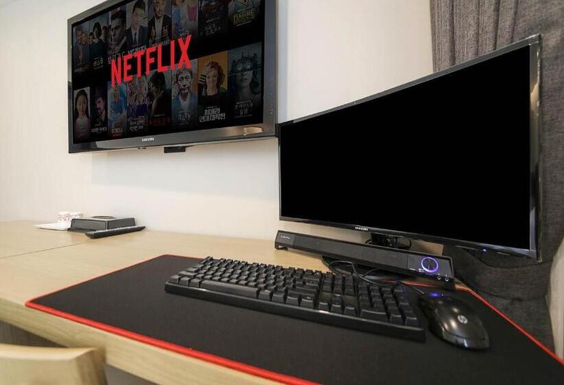 Camera Standard, Benikea