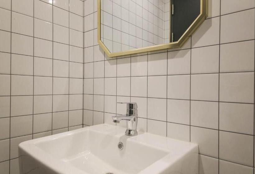 Camera Familiare, Benikea