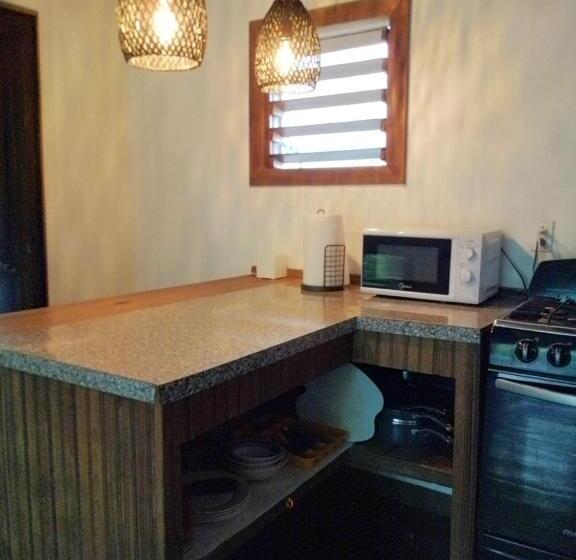 کابین, Cocolobo Resort