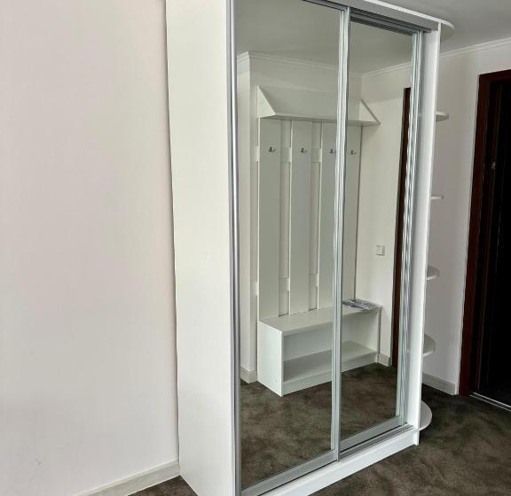 اتاق سوپریور خانوادگی, Mark Plaza