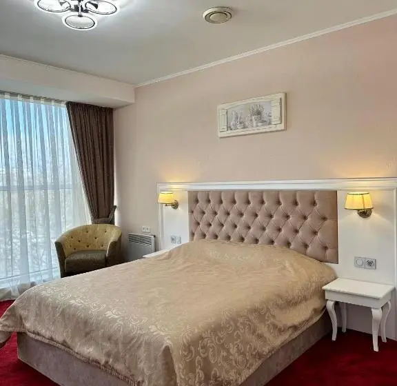 Superior-huone, Mark Plaza