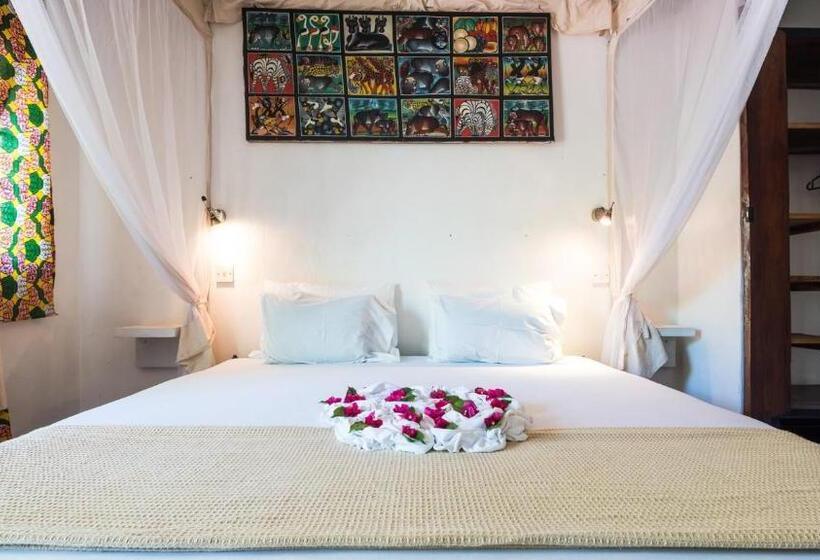 스탠다드 방갈로, Paje By Night Bungalows