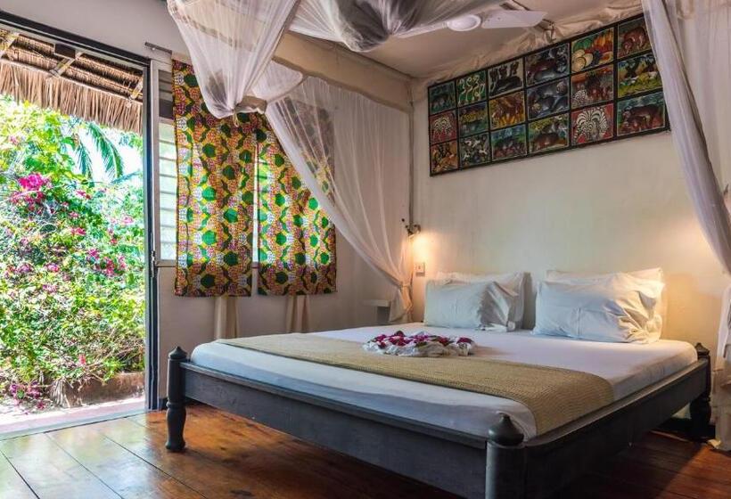 בקתה סטנדרטית, Paje By Night Bungalows