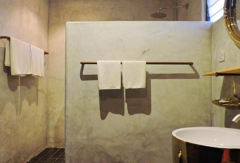 בקתה סטנדרטית, Paje By Night Bungalows