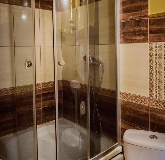 اتاق سوپریور خانوادگی, Prut