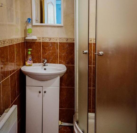 اتاق استاندارد, Prut