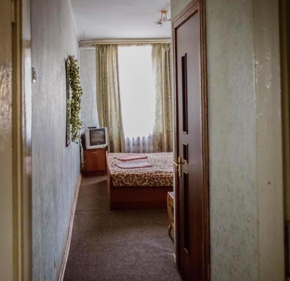 اتاق خانوادگی, Prut