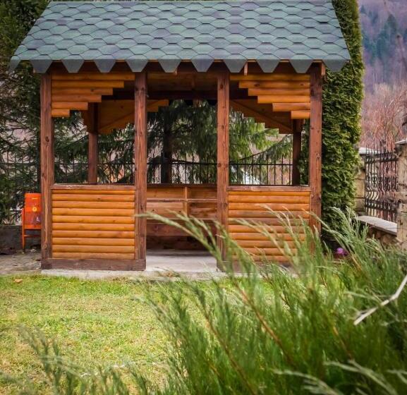 اتاق خانوادگی, Prut