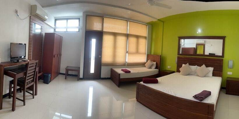 스탠다드 룸, Subhas Tourist