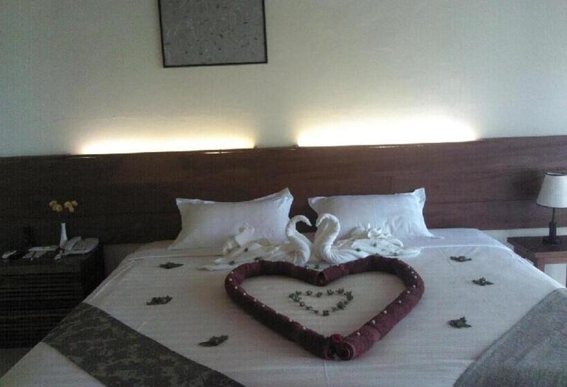 اتاق لوکس با چشم‌انداز باغ, Pleasant View Resort