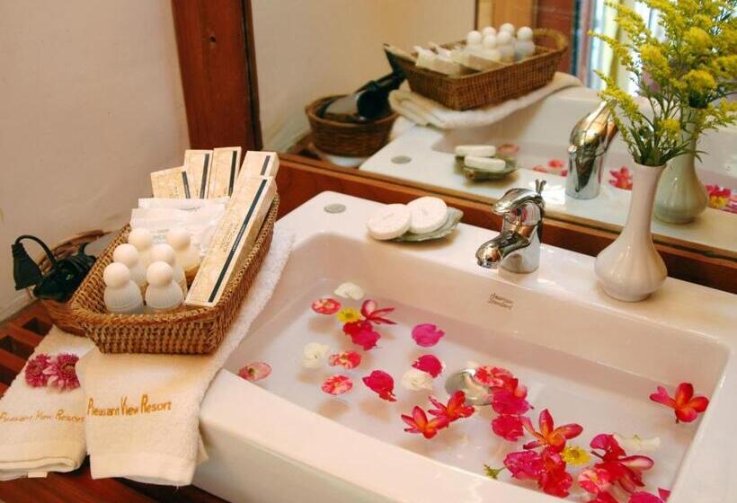 بانگلوی استاندارد, Pleasant View Resort