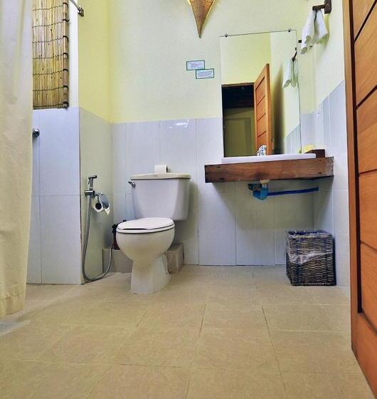 اتاق لوکس با چشم‌انداز استخر, Pleasant View Resort