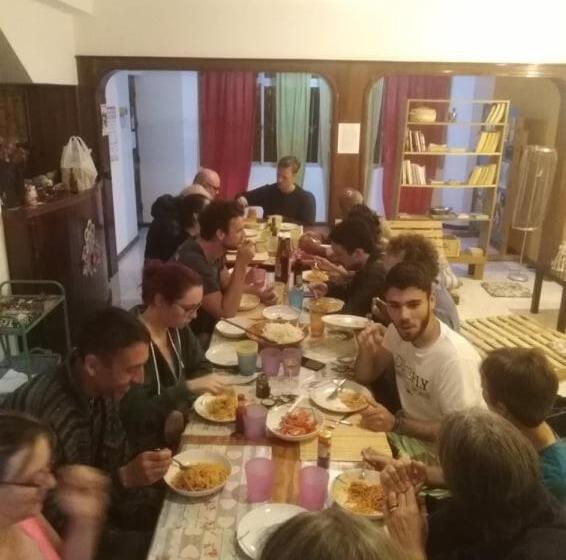 اتاق استاندارد, Simabo's Backpackers' Hostel