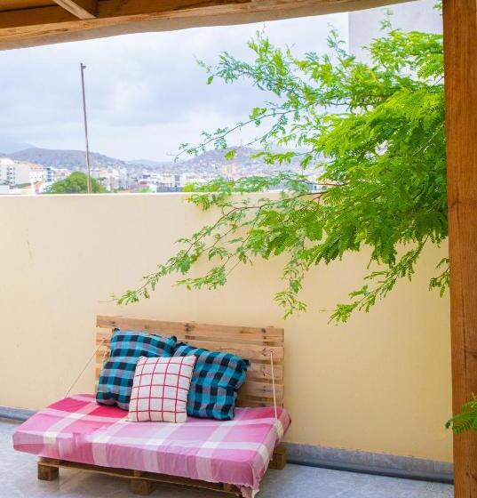 اتاق استاندارد, Simabo's Backpackers' Hostel