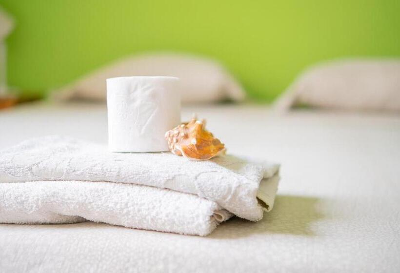 اتاق استاندارد یک نفره, Simabo's Backpackers' Hostel