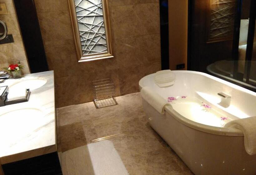 キングサイズベッドのスーペリアルーム, Wanda Realm Dongying