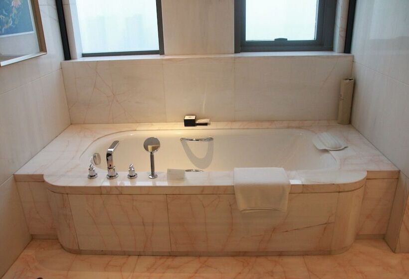 スイート, Wanda Realm Dongying