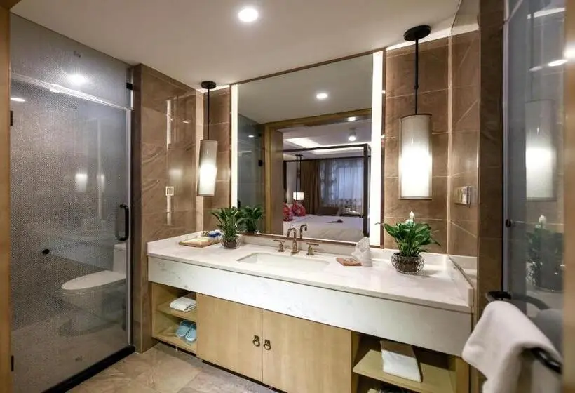 キングサイズベッドのデラックスルーム, Water Hotel, Pingyao