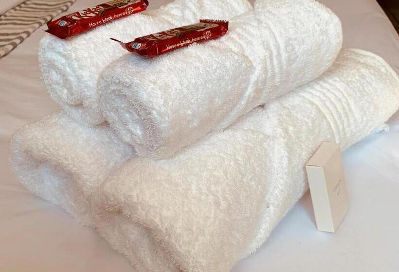 スタンダードトリプルルーム, Tumble In